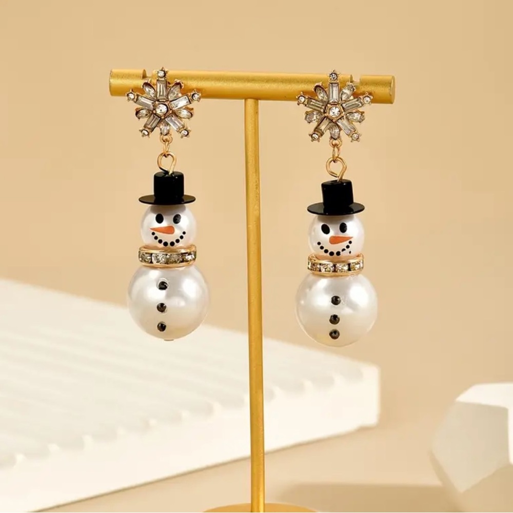 NWT Christmas Snowman Earrings